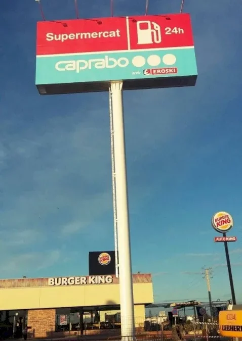 XPRINTA ·  CAPRABO ·  Soportes publicitarios