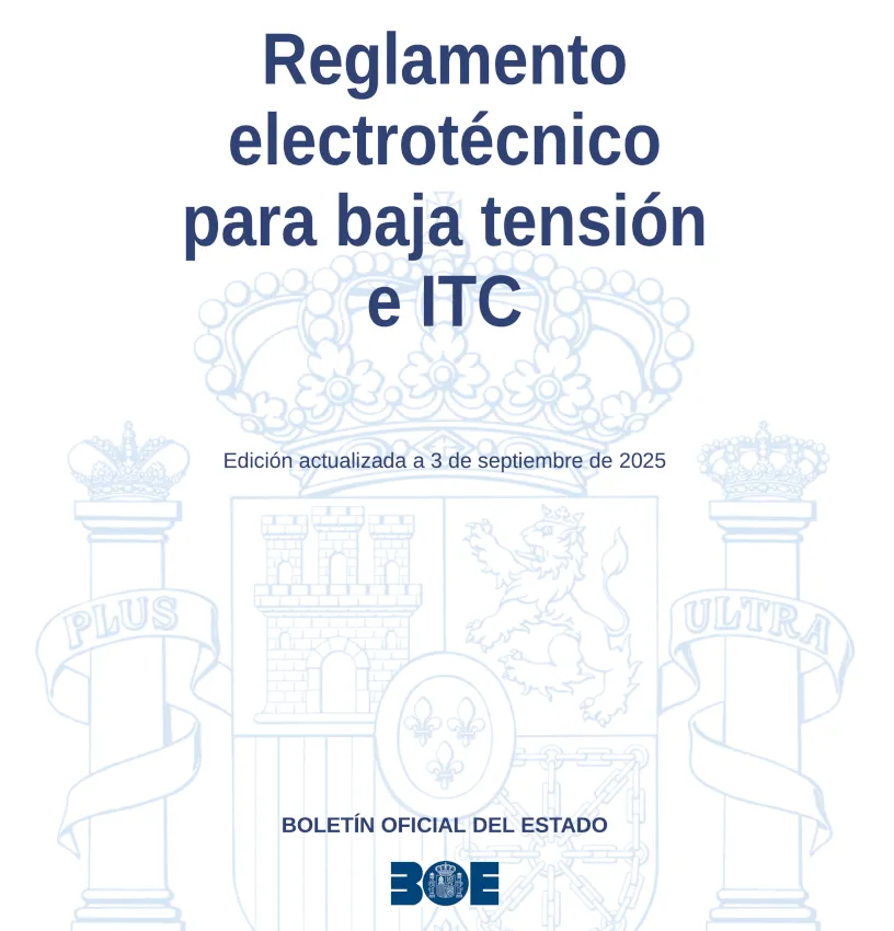 Rótulo en letras corpóreas con iluminación indirecta sobre fachada del hospital Reina Sofía de Murcia